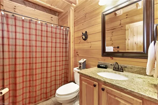 $998,900 | 650 Sweetwater Road, Boomer, NC 28606