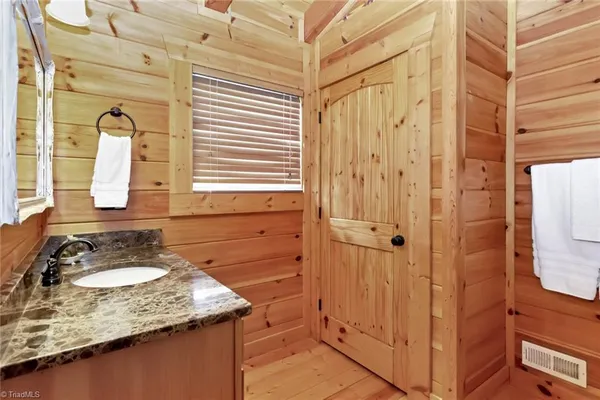 $998,900 | 650 Sweetwater Road, Boomer, NC 28606