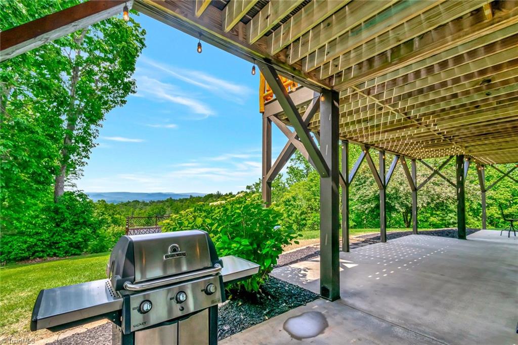 650 Sweetwater Road Boomer, NC 28606 - Photo 41 of 50