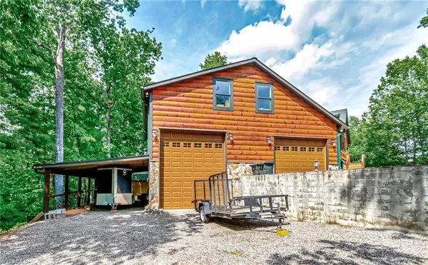 $998,900 | 650 Sweetwater Road, Boomer, NC 28606