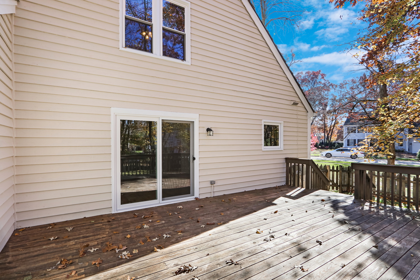 334 Concord Square Gurnee, IL 60031 - Photo 26 of 32 a front view of house with a wooden deck