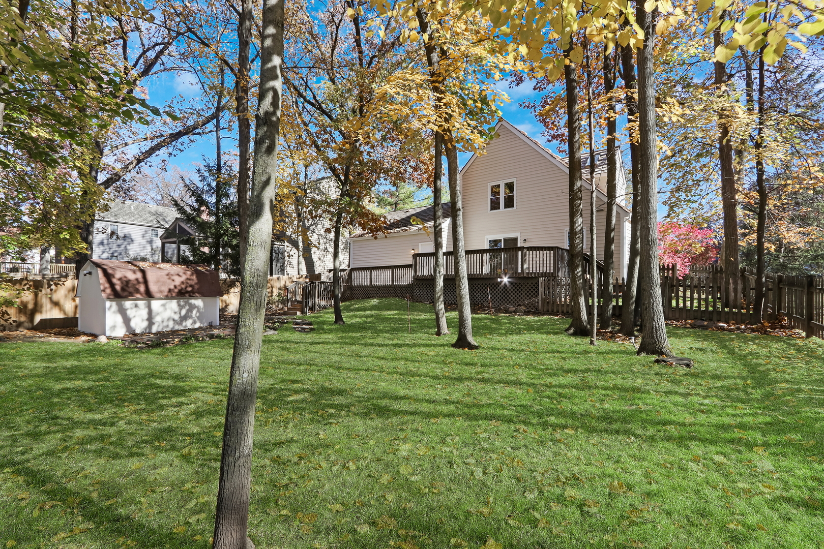 334 Concord Square Gurnee, IL 60031 - Photo 31 of 32 a house view with a play ground in front of it