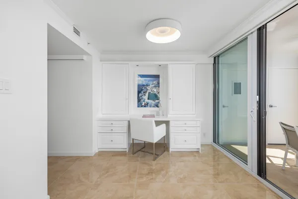 $240,000 | 400 North Flagler Drive, Unit 2003, West Palm Beach, FL 33401