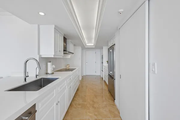 $240,000 | 400 North Flagler Drive, Unit 2003, West Palm Beach, FL 33401