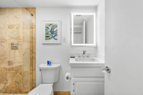 $240,000 | 400 North Flagler Drive, Unit 2003, West Palm Beach, FL 33401