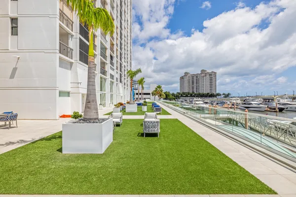 $240,000 | 400 North Flagler Drive, Unit 2003, West Palm Beach, FL 33401