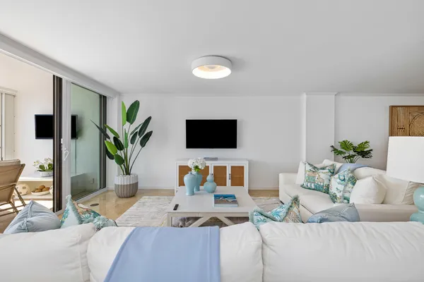 $240,000 | 400 North Flagler Drive, Unit 2003, West Palm Beach, FL 33401