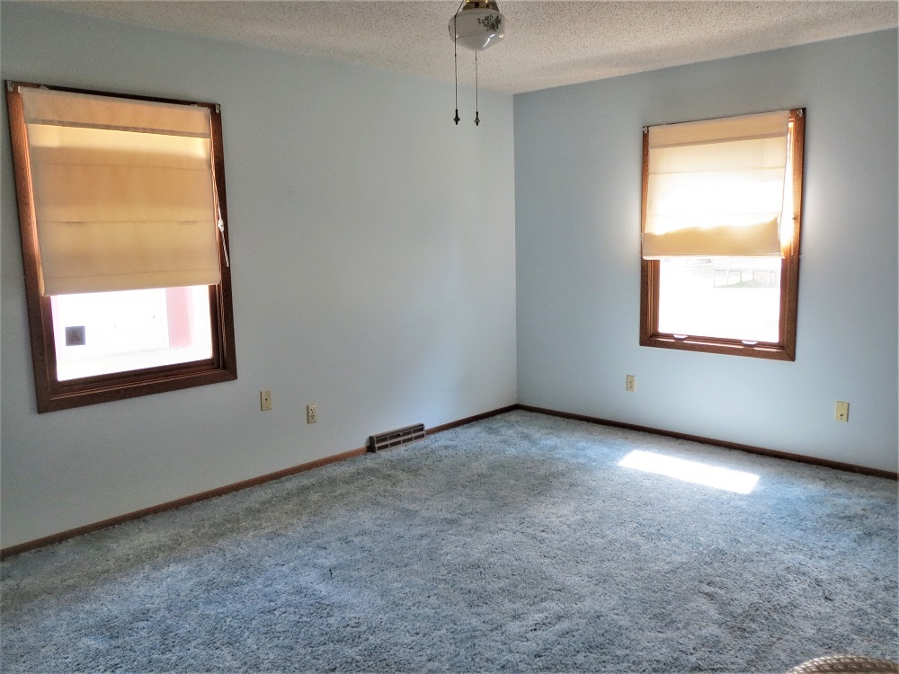 2086 Peek Home Road Dixon, IL 61021 - Photo 13 of 30 an empty room with a window