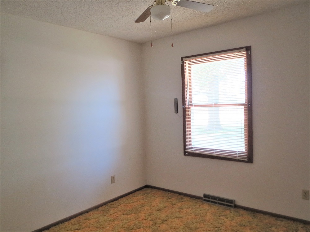 2086 Peek Home Road Dixon, IL 61021 - Photo 14 of 30 an empty room with a window