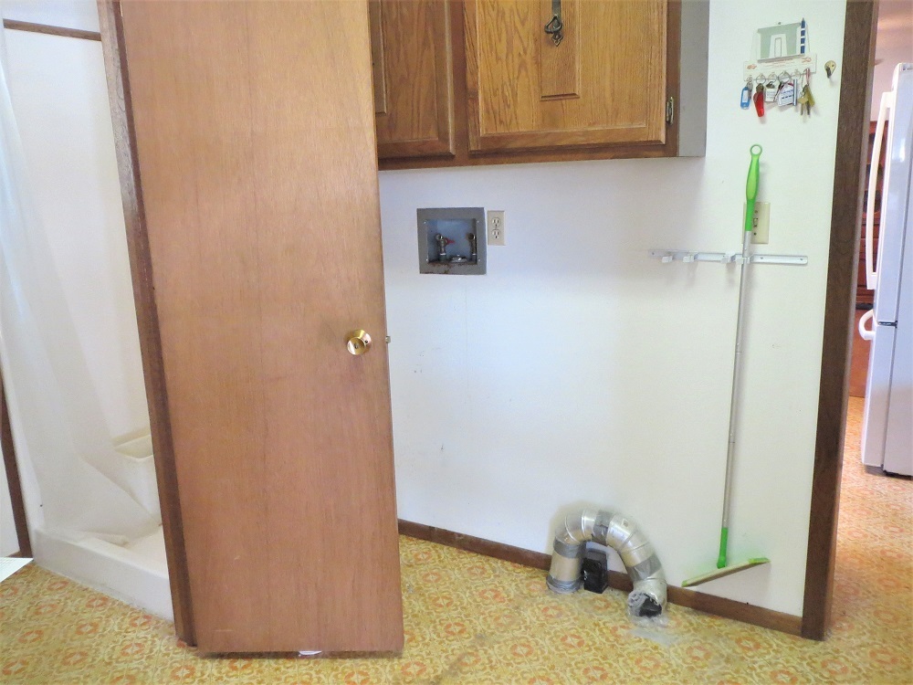 2086 Peek Home Road Dixon, IL 61021 - Photo 17 of 30 a view of storage space