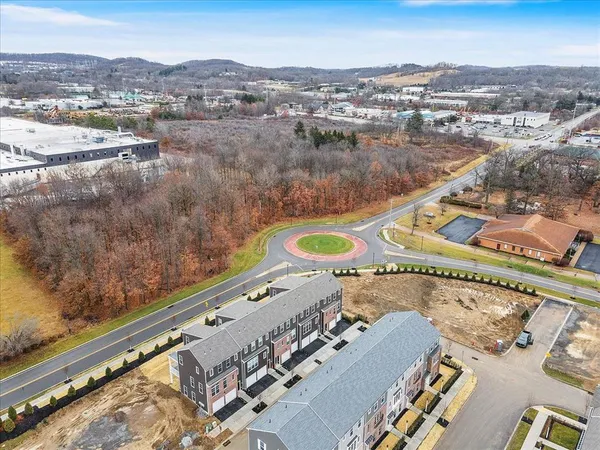 $2,900 | Undisclosed Address, Cranberry Township, PA 16066