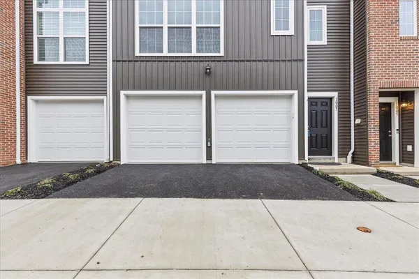 $2,900 | Undisclosed Address, Cranberry Township, PA 16066