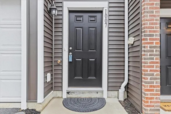 $2,900 | Undisclosed Address, Cranberry Township, PA 16066