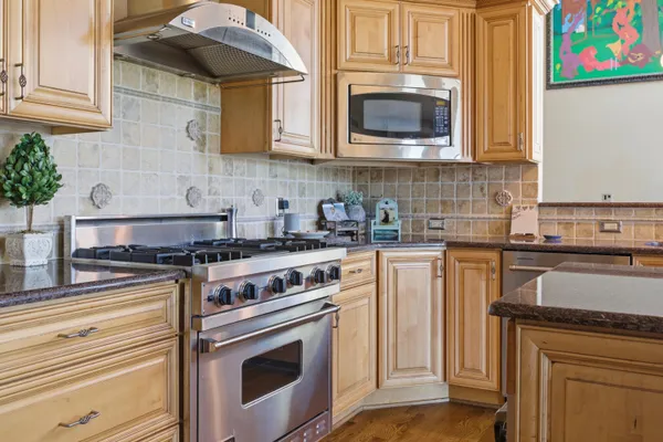 $995,000 | 49166 Dominion Court, Canton, MI 48187