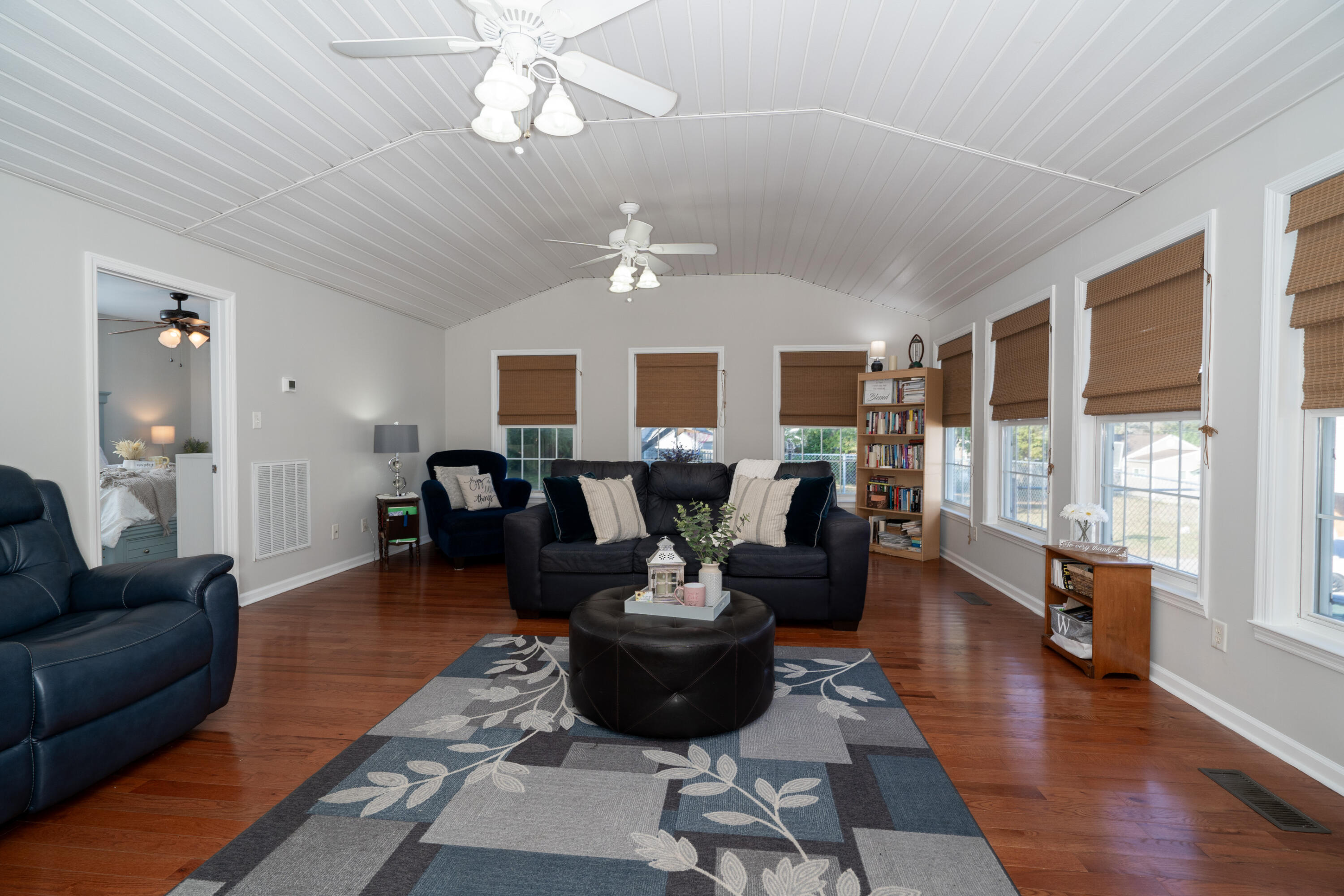 5333 Greenbriar Road Chattanooga, TN 37412 - Photo 12 of 33 Family room