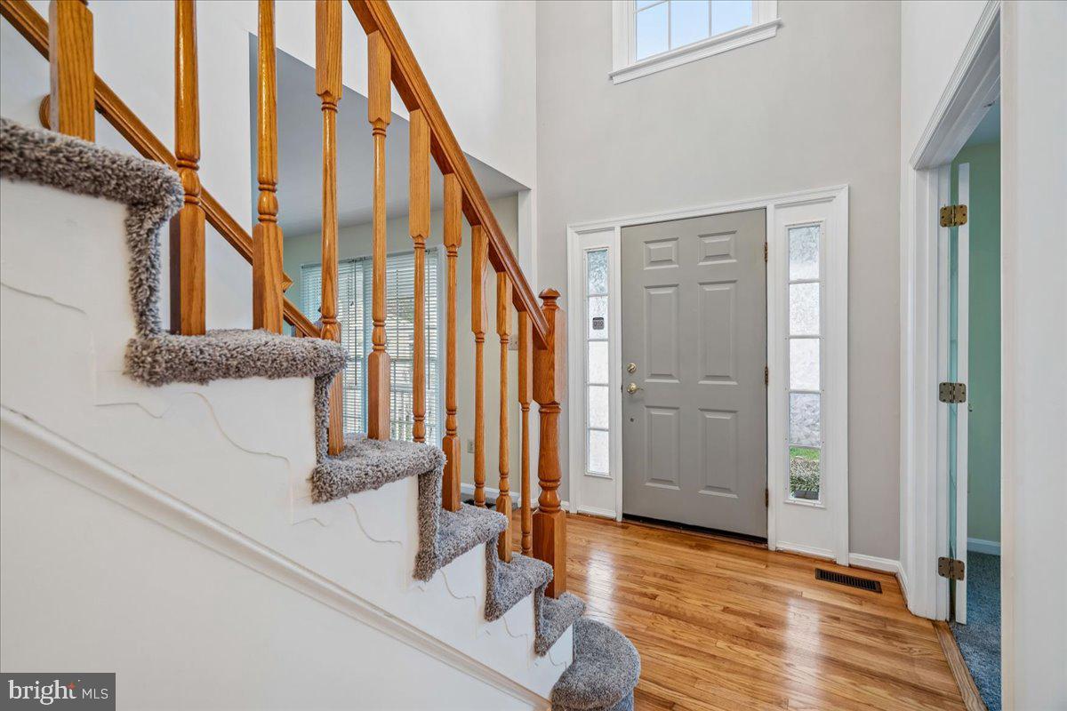 8010 Craddock Road Greenbelt, MD 20770 - Photo 4 of 49