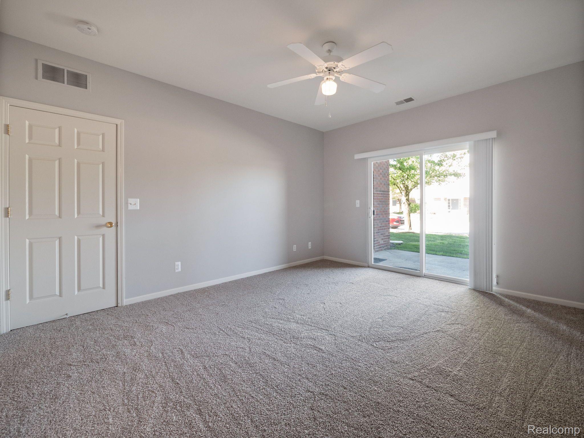 1840 Flagstone Circle Rochester, MI 48307 - Photo 18 of 26 Gallery Image 18