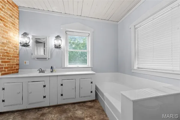 $649,000 | 205 East 8th Street, Hermann, MO 65041