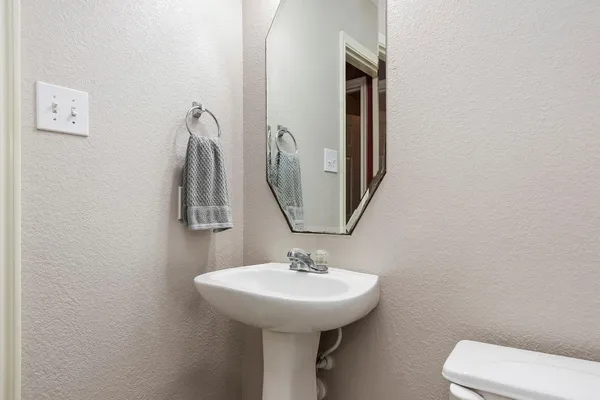 $1,950 | 20738 Fair Castle Drive, Cypress, TX 77433