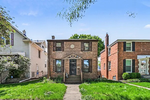 $529,900 | 4440 North La Crosse Avenue, Chicago, IL 60630
