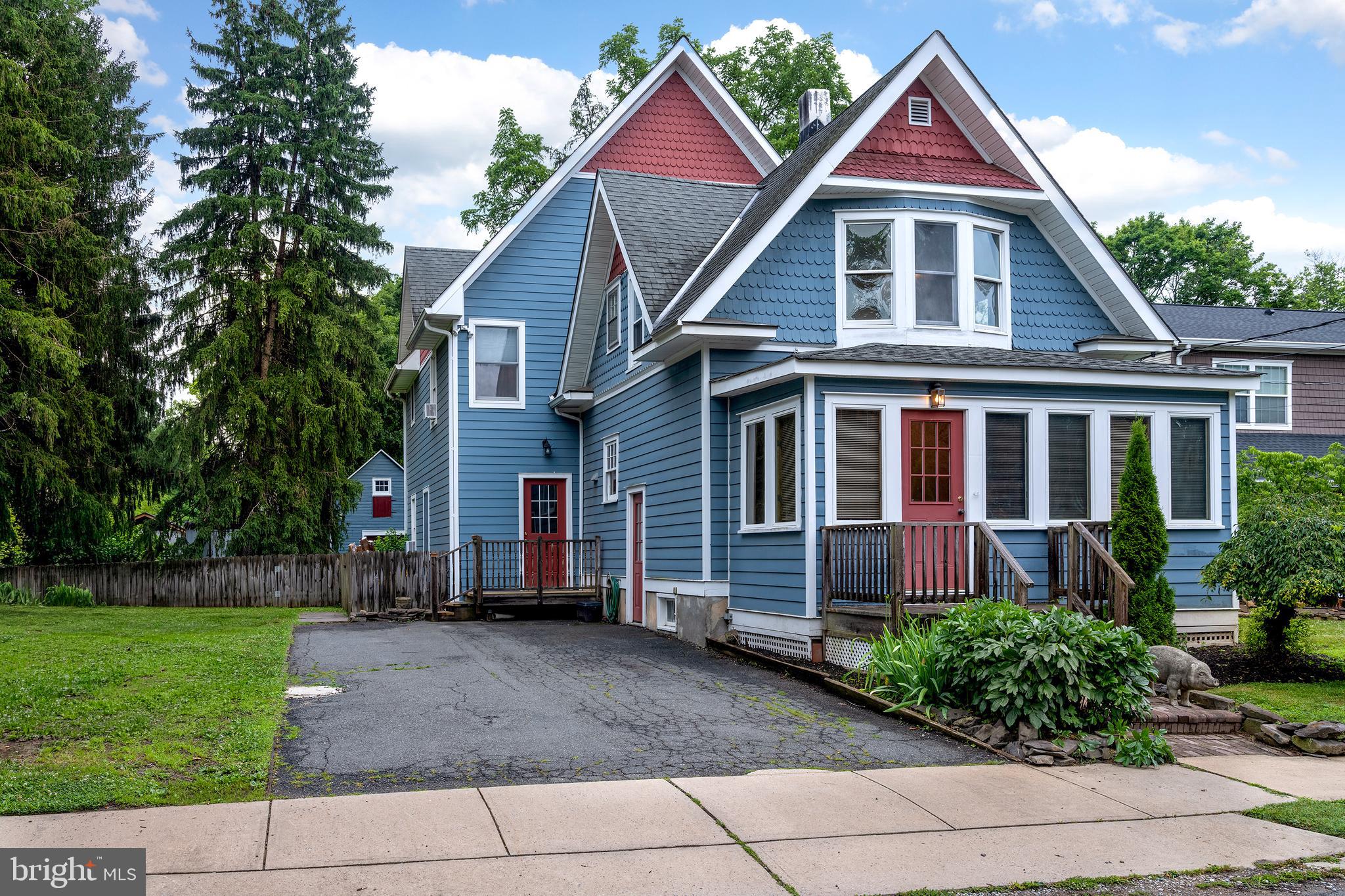 407 Reading Street Pennington, NJ 08534 - Photo 3 of 27