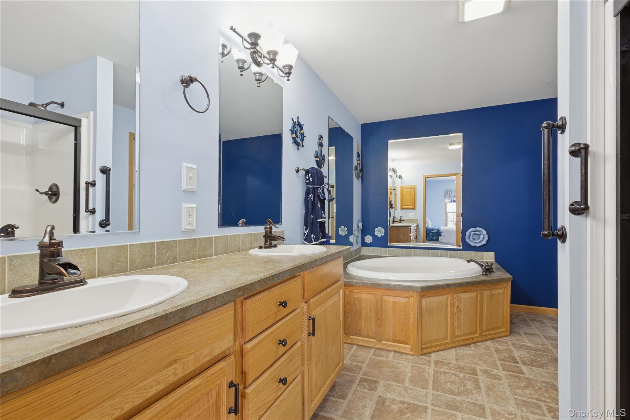 1661 Old Country Road, Unit 353 Riverhead, NY 11901 - Photo 20 of 25