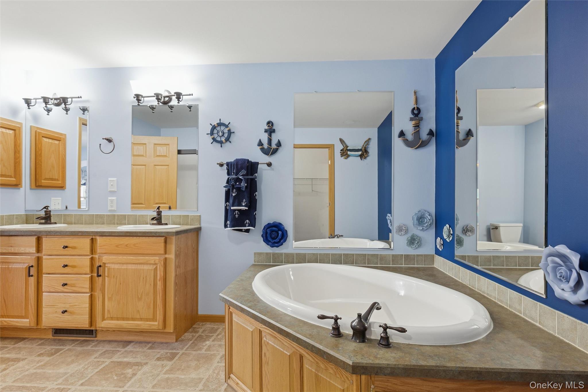 1661 Old Country Road, Unit 353 Riverhead, NY 11901 - Photo 21 of 25