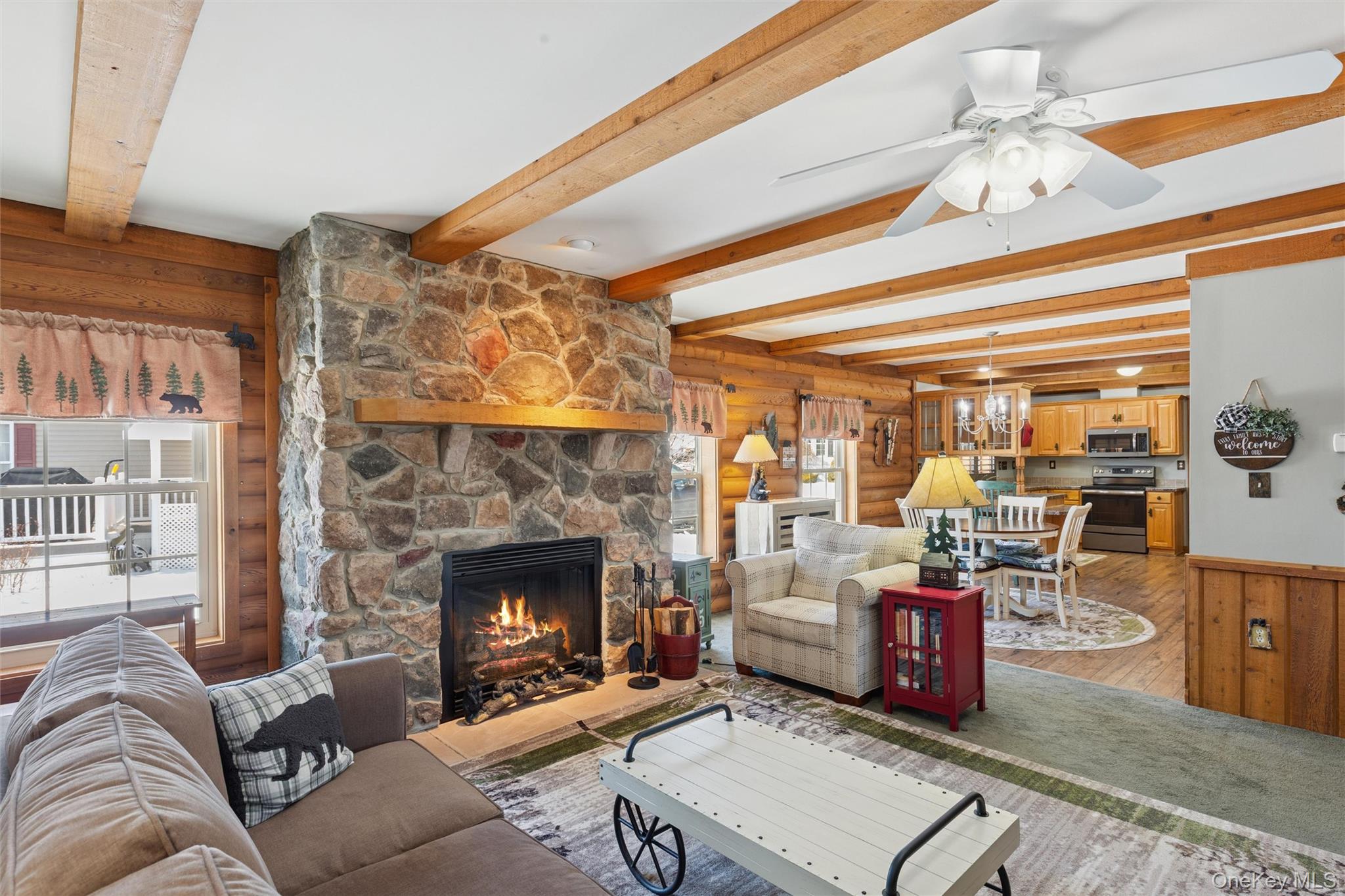 1661 Old Country Road, Unit 353 Riverhead, NY 11901 - Photo 9 of 25