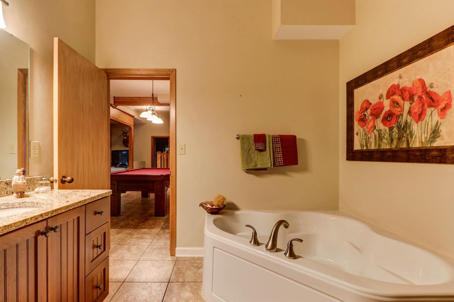 977 Juniper Road Hardy, VA 24101 - Photo 38 of 63 Bathroom