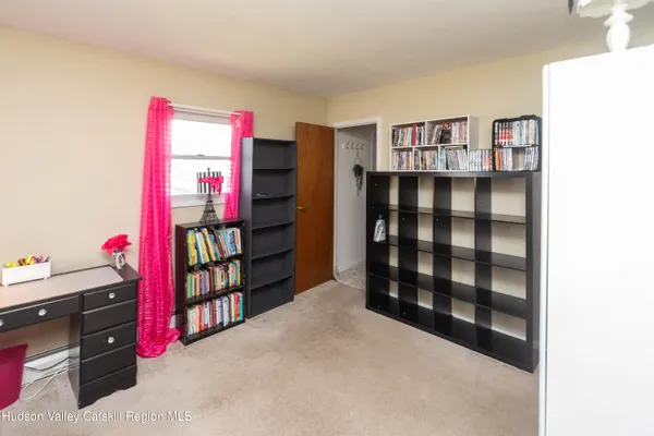 $395,000 | 50 Vestal Hills Drive, Kingston, NY 12401