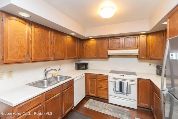 $395,000 | 50 Vestal Hills Drive, Kingston, NY 12401