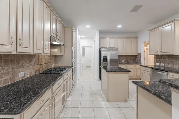 $3,100 | 22 Westwinds Circle, The Woodlands, TX 77382