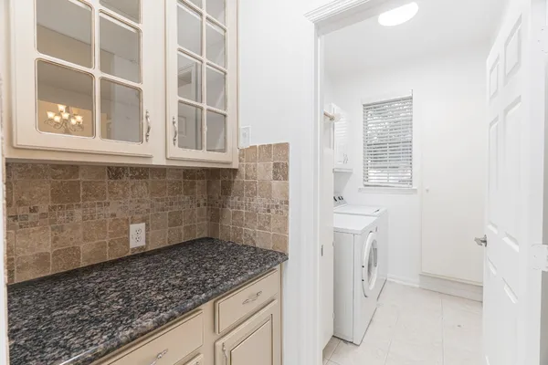 $3,100 | 22 Westwinds Circle, The Woodlands, TX 77382