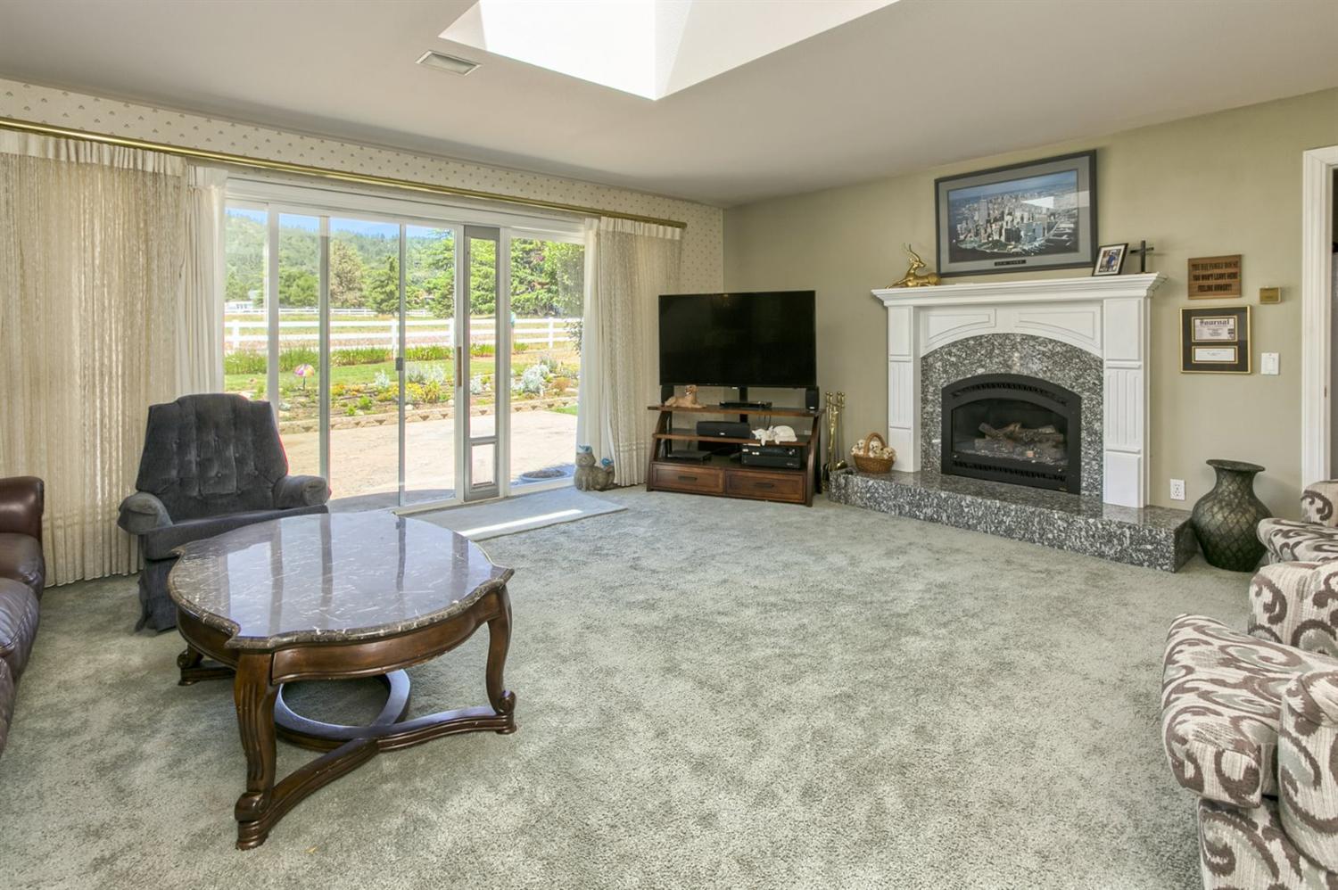 3685 Livingston Road Central Point, OR 97502 - Photo 17 of 34 Gallery Image 17