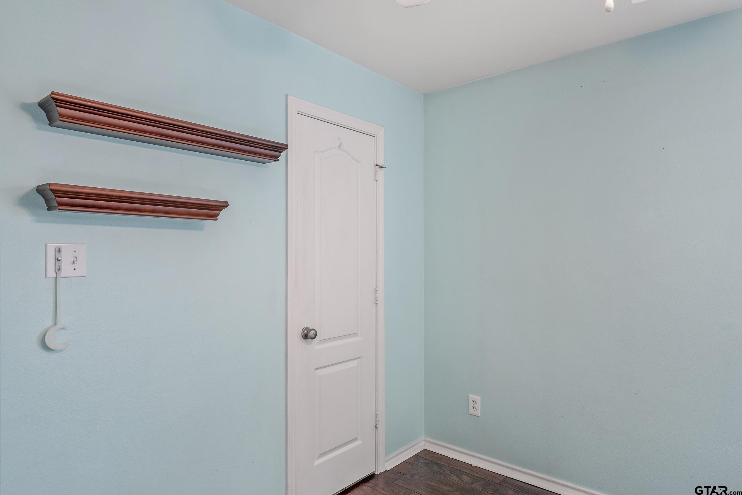 10820 Cactus Trail Flint, TX 75762 - Photo 22 of 29 a view of space with washing machine