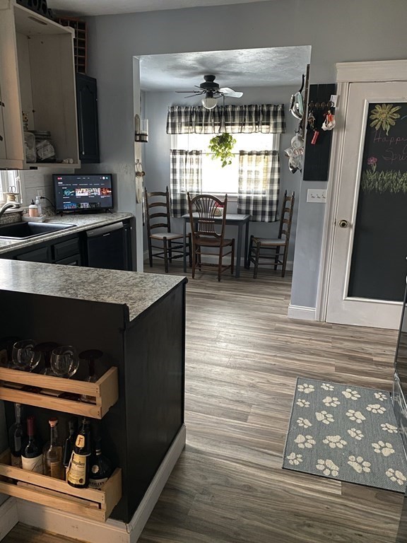 82 Beaconsfield Road Worcester, MA 01602 - Photo 8 of 19