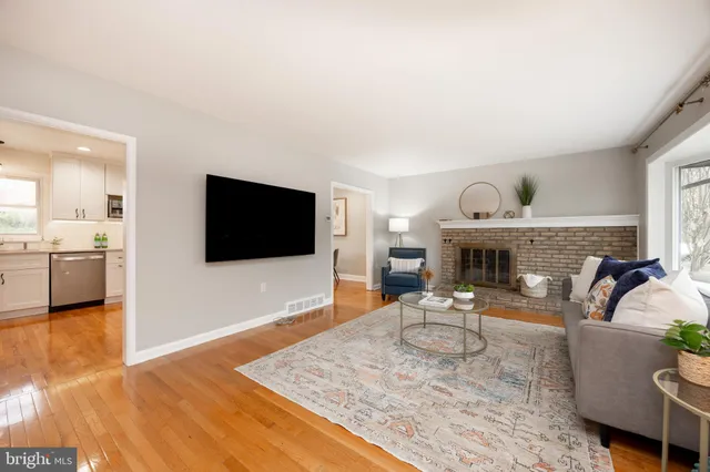 $529,900 | 1902 Longcome Drive, Wilmington, DE 19810