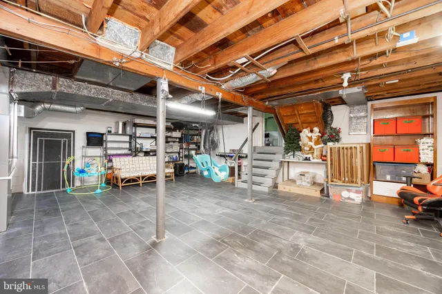 $529,900 | 1902 Longcome Drive, Wilmington, DE 19810