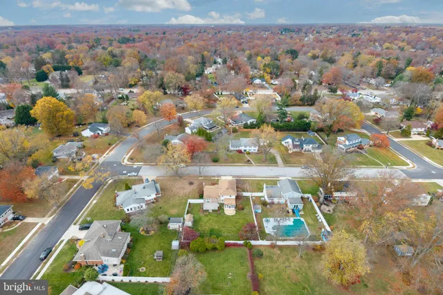 $529,900 | 1902 Longcome Drive, Wilmington, DE 19810