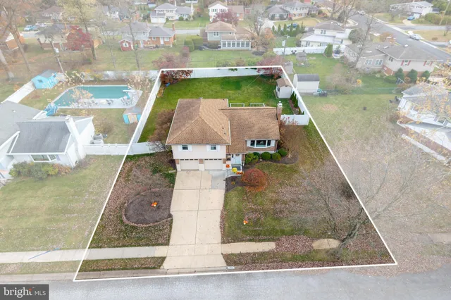 $529,900 | 1902 Longcome Drive, Wilmington, DE 19810