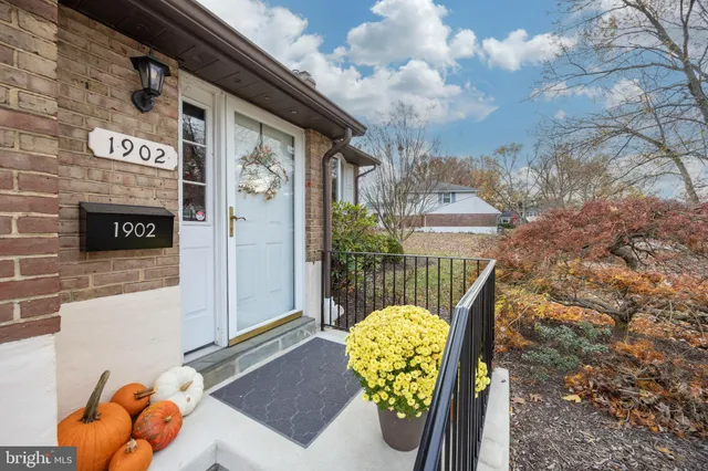 $529,900 | 1902 Longcome Drive, Wilmington, DE 19810