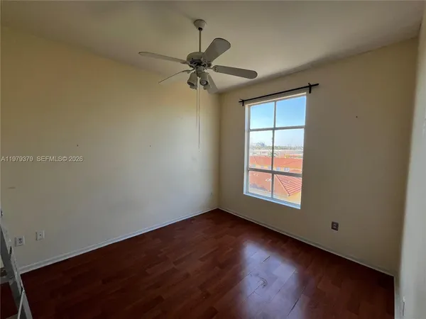 $1,900 | 7420 West 20th Avenue, Unit 449, Hialeah, FL 33016