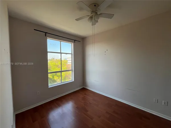 $2,000 | 7420 West 20th Avenue, Unit 449, Hialeah, FL 33016