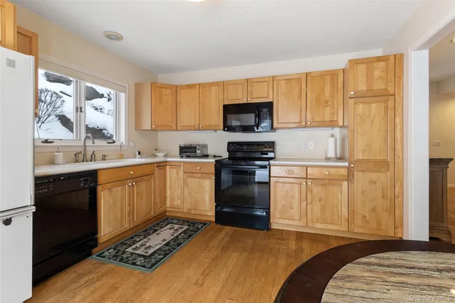 $619,000 | 744 Heritage Hills, Unit B, Somers, NY 10589