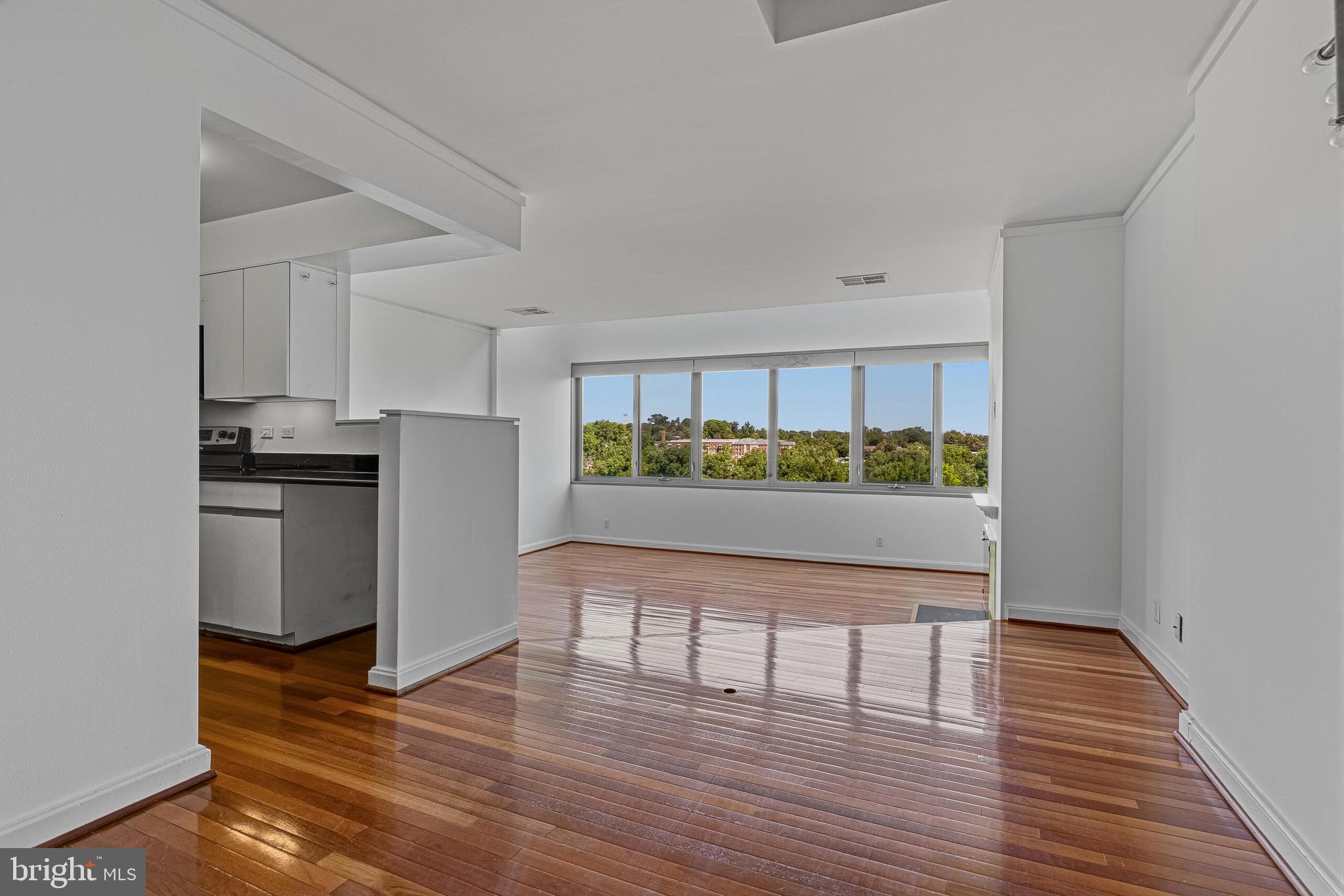 2501 M Street Northwest, Unit 722 Washington, DC 20037 - Photo 8 of 26 Open Concept