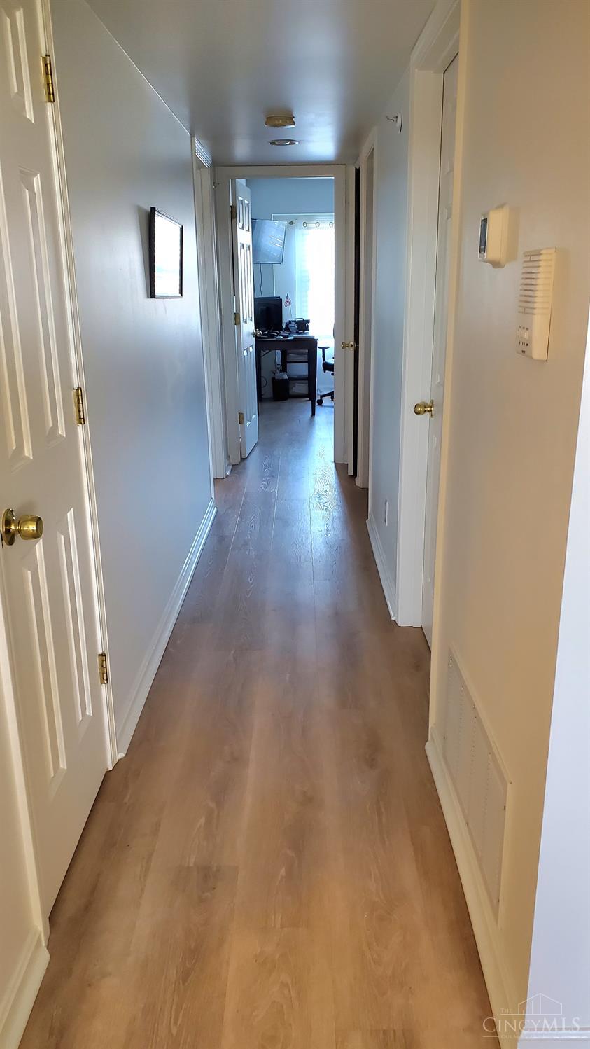 153 Palisades Point, Unit 4 Cincinnati, OH 45238 - Photo 20 of 42