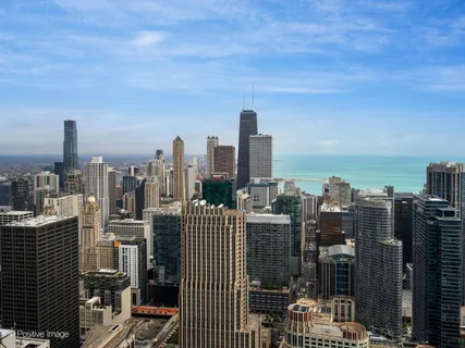 $1,395,000 | 225 North Columbus Drive, Unit 6705, Chicago, IL 60601
