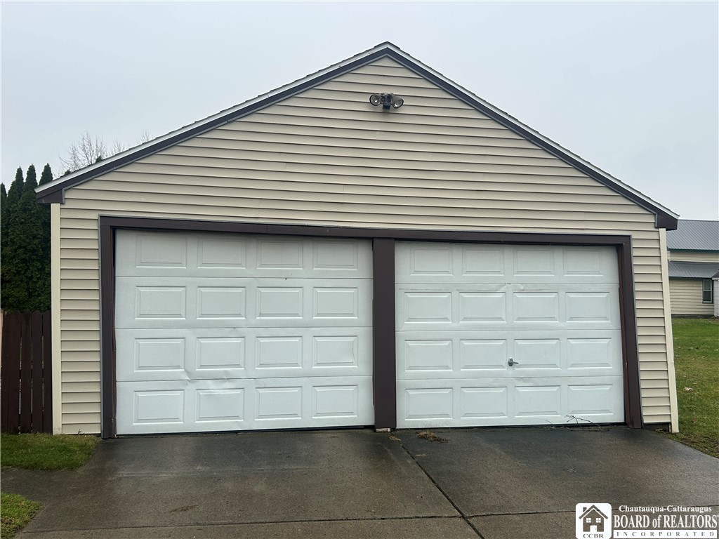 35 Genet Street Dunkirk, NY 14048 - Photo 4 of 22