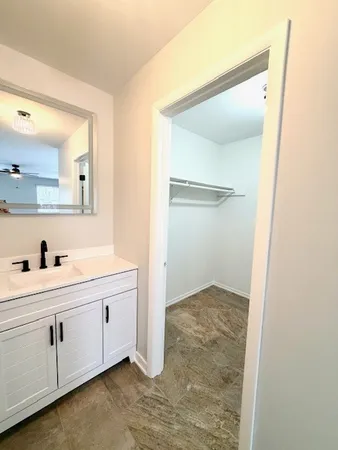 $599,000 | 5-n575 5-n575 Abilene Trail, Bloomingdale, IL 60108