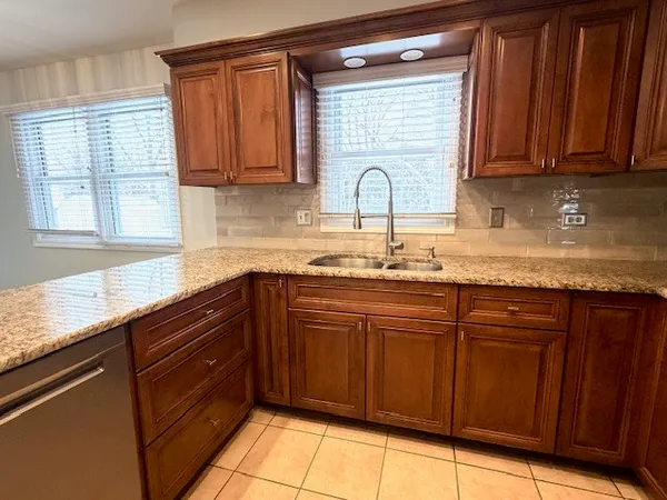 $599,000 | 5-n575 5-n575 Abilene Trail, Bloomingdale, IL 60108